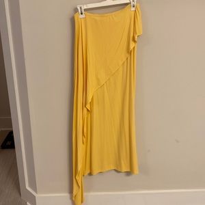 Never worn yellow strapless midi dress!